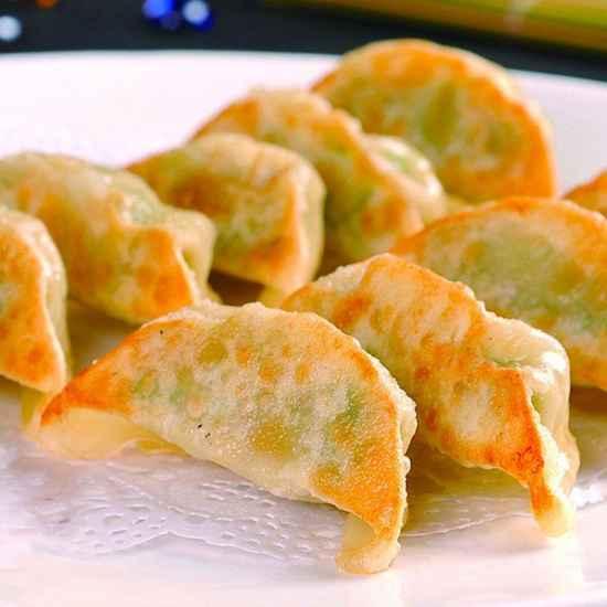 头条无版权煮水饺图片,无版权煮水饺图鉴